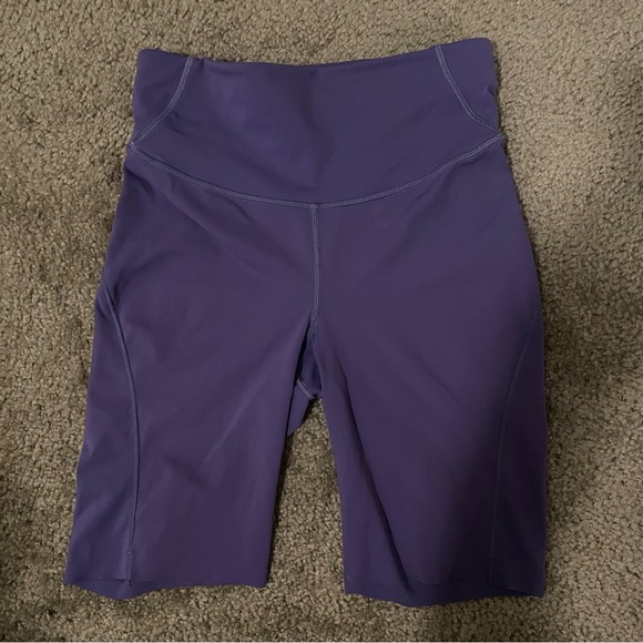 Lululemon biker shorts 8” - Picture 2 of 4